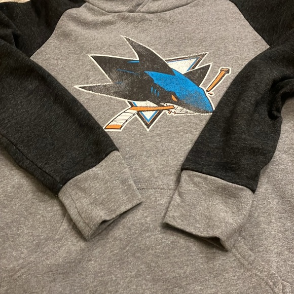 2-$30 or 1-$20 NHL Fanatics San Jose Sharks Women's Raglan Hoodie, size small - Picture 7 of 7